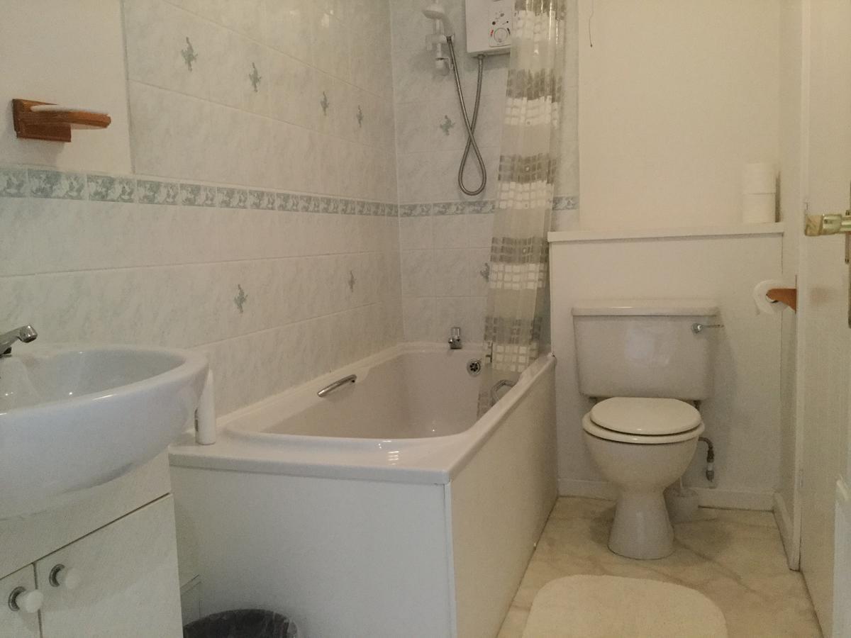 Castle Heather House Free Parking Инвернес Екстериор снимка